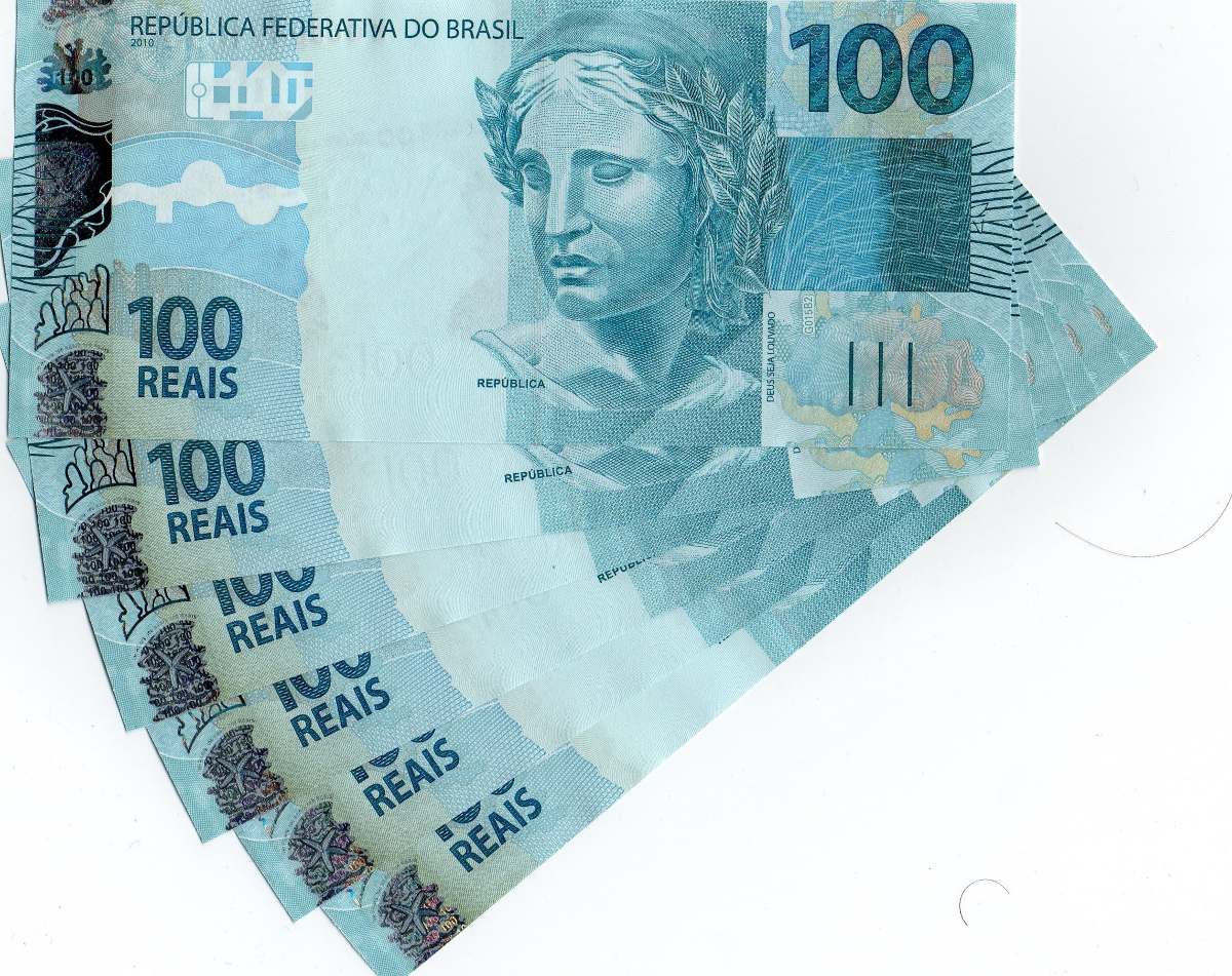R$ 700,00 NO PIX
